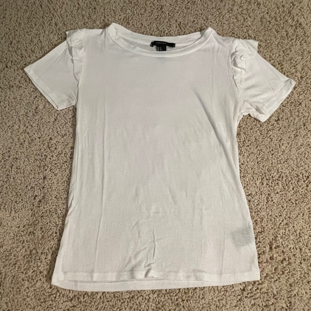 Forever 21 white shire with cute ruffles on the sleeves size S